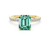 Yellow gold Emerald Cut Diamond Pavé Band with Six-Prong Setting