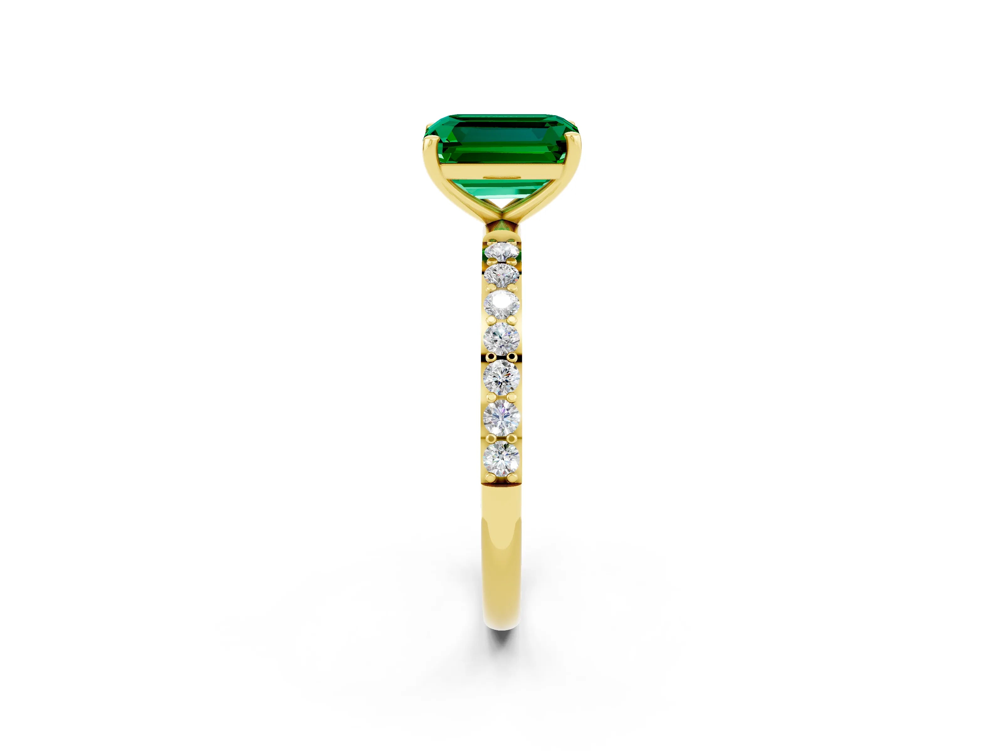 Yellow gold Emerald Cut Diamond Pavé Band with Six-Prong Setting_2