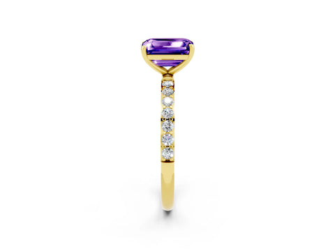 Yellow gold Emerald Cut Diamond Pavé Band with Six-Prong Setting_2