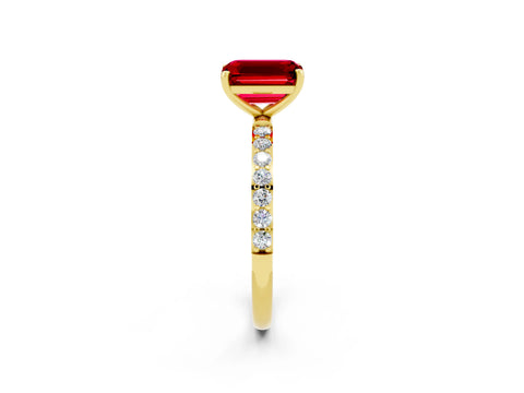 Yellow gold Emerald Cut Diamond Pavé Band with Six-Prong Setting_2