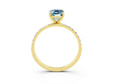 Yellow gold Emerald Cut Diamond Pavé Band with Six-Prong Setting_3