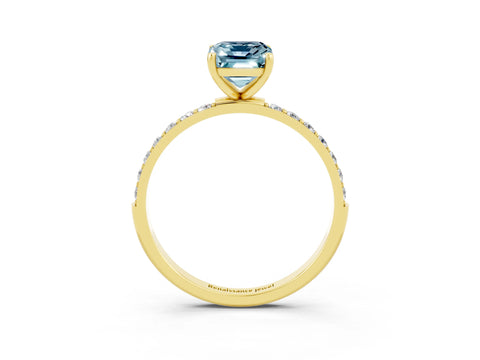 Yellow gold Emerald Cut Diamond Pavé Band with Six-Prong Setting_3