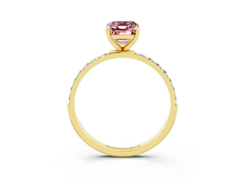 Yellow gold Emerald Cut Diamond Pavé Band with Six-Prong Setting_3