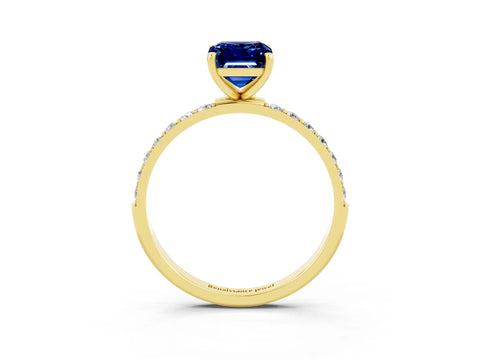 Yellow gold Emerald Cut Diamond Pavé Band with Six-Prong Setting_3