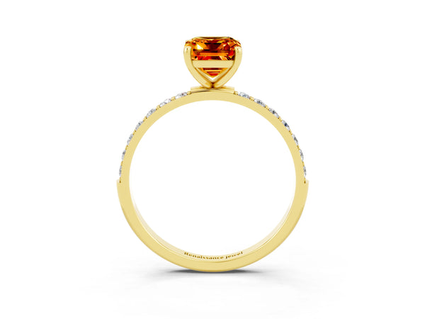 Yellow gold Emerald Cut Citrine Solitaire Ring with Round Pavé Shoulders and Prong Setting