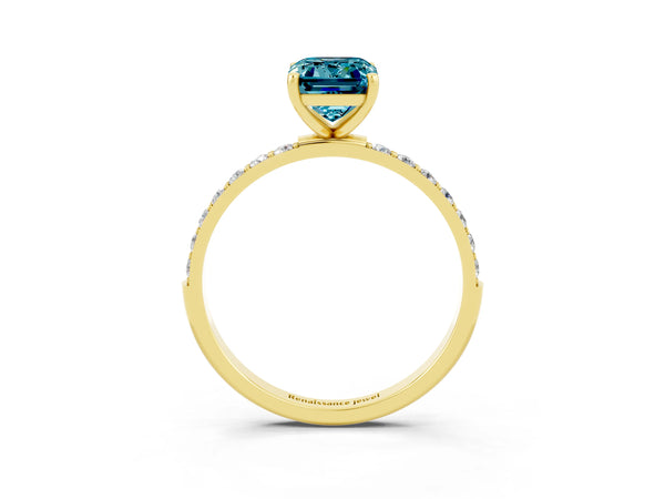 Yellow gold Emerald Cut Diamond Pavé Band with Six-Prong Setting