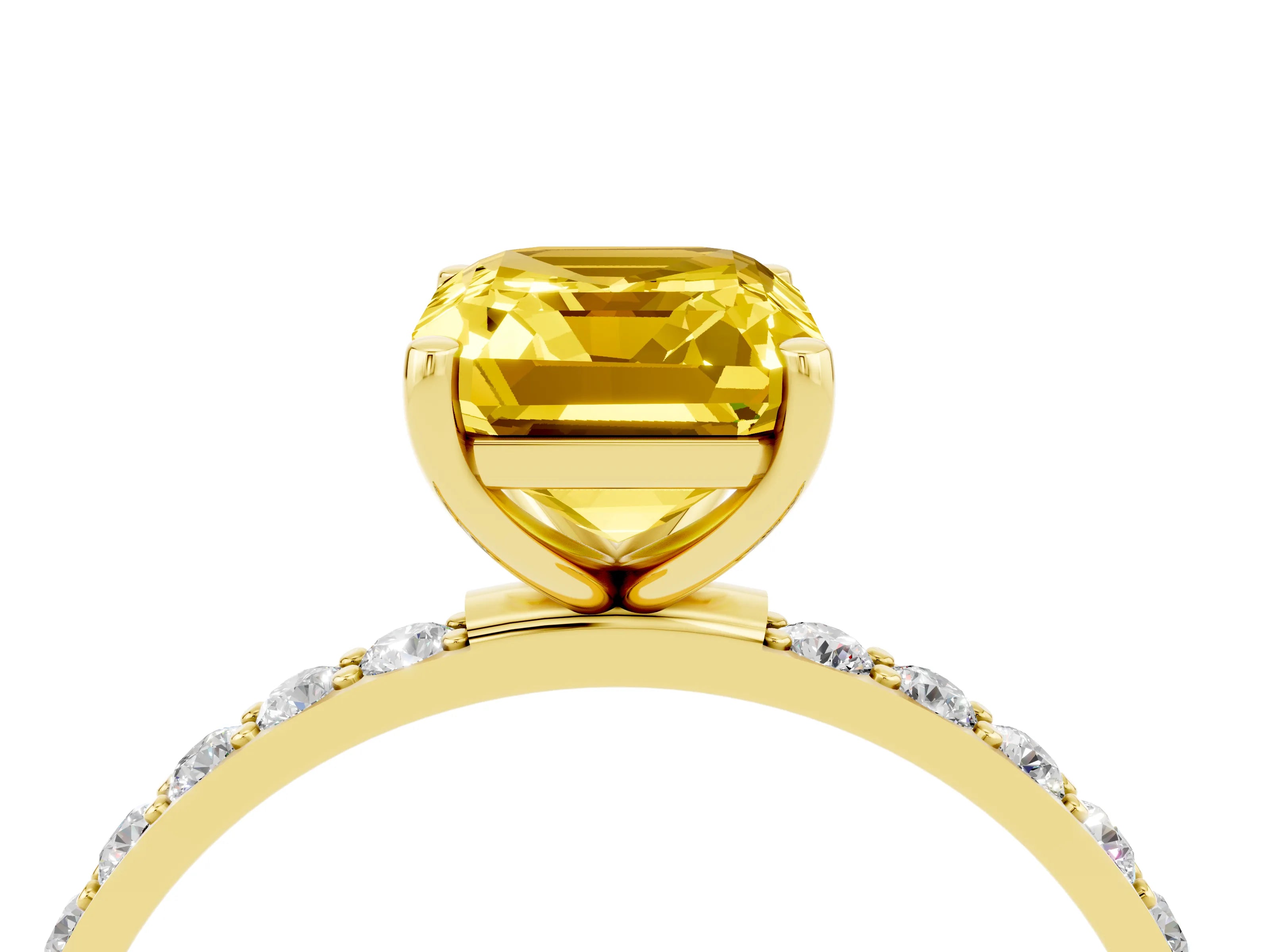 Yellow gold Emerald Cut Diamond Pavé Band with Six-Prong Setting_4