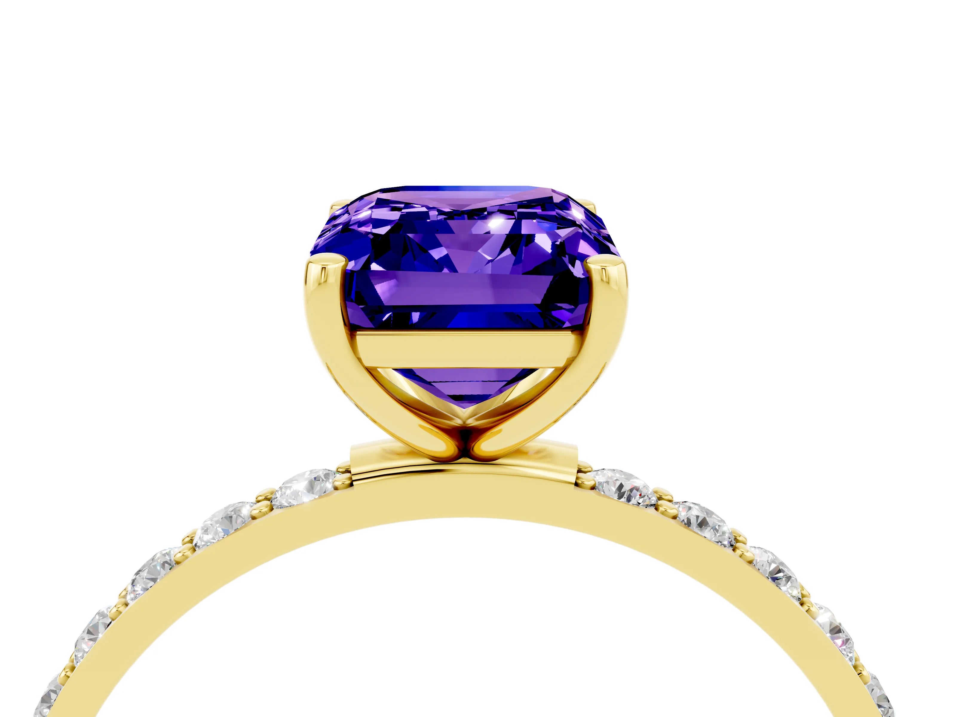 Yellow gold Emerald Cut Diamond Pavé Band with Six-Prong Setting_4