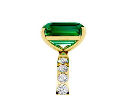 Yellow gold Emerald Cut Diamond Pavé Band with Six-Prong Setting_5