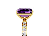 Yellow gold Emerald Cut Diamond Pavé Band with Six-Prong Setting_5