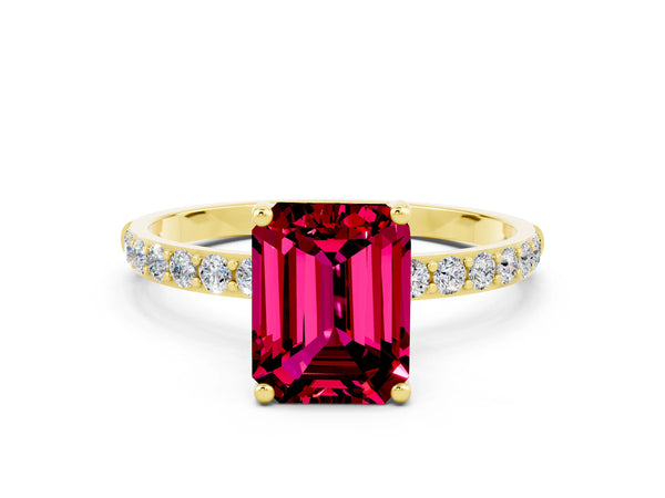 Yellow gold Emerald Cut Garnet Solitaire Ring with Round Pavé Shoulders and Prong Setting