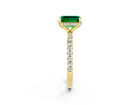 Yellow gold Emerald Cut Diamond Solitaire Ring with Four-Prong Setting and Pavé Band_2