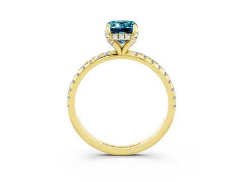 Yellow gold Emerald Cut Diamond Solitaire Ring with Four-Prong Setting and Pavé Band_3