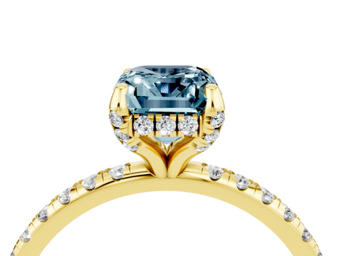 Yellow gold Emerald Cut Diamond Solitaire Ring with Four-Prong Setting and Pavé Band_4