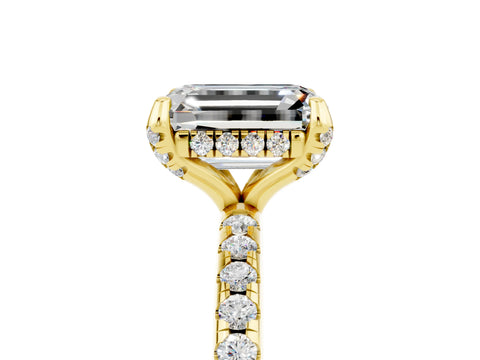 Yellow gold Emerald Cut Diamond Solitaire Ring with Four-Prong Setting and Pavé Band_5