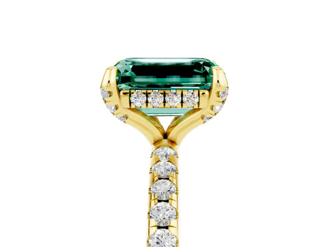 Yellow gold Emerald Cut Diamond Solitaire Ring with Four-Prong Setting and Pavé Band_5
