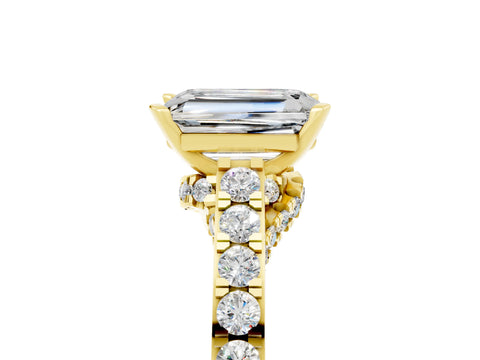 Yellow gold Emerald Cut Diamond Solitaire Ring with Pavé Band and Prong Setting_5