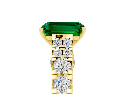 Yellow gold Emerald Cut Emerald Classic Solitaire Ring with Pavé Band and Four-Prong Setting_5