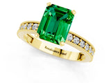 Yellow gold Emerald Cut Emerald Milgrain Pavé Engagement Ring with Four-Prong Setting_13