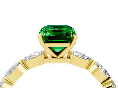 Yellow gold Emerald Cut Emerald Ring with Marquise Side Stones and Prong Setting_4