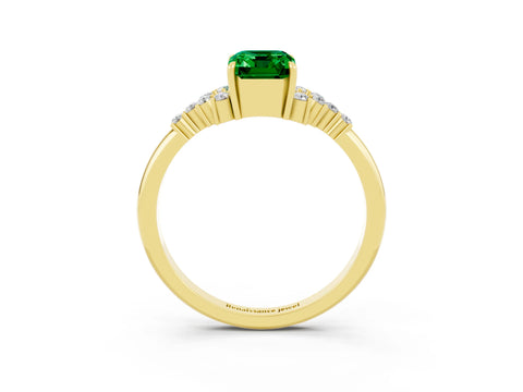 Yellow gold Emerald Cut Emerald Ring with Side Stones and Four-Prong Setting_39