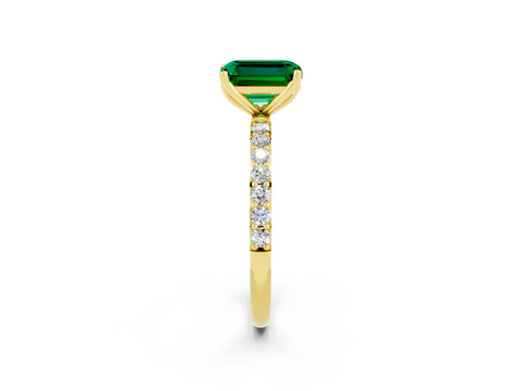 Yellow gold Emerald Cut Emerald Solitaire Engagement Ring with Pavé Band and Prong Setting_2