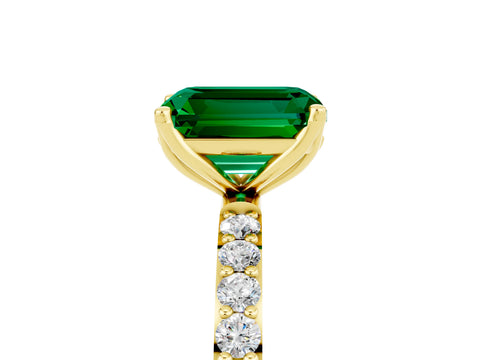 Yellow gold Emerald Cut Emerald Solitaire Engagement Ring with Pavé Band and Prong Setting_5