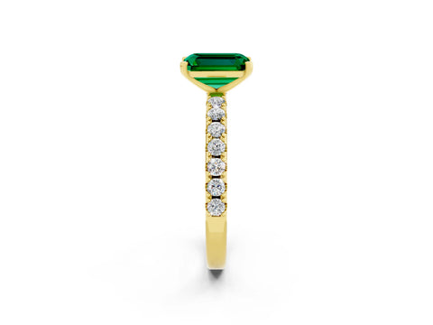 Yellow gold Emerald Cut Emerald Solitaire Pavé Band with Four-Prong Setting_2