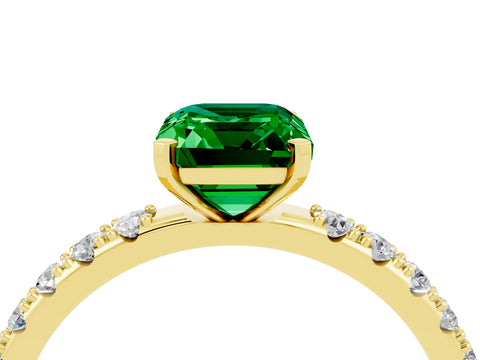 Yellow gold Emerald Cut Emerald Solitaire Pavé Band with Four-Prong Setting_4