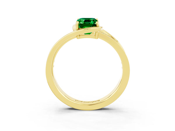 Yellow gold Emerald Cut Emerald Solitaire Ring with Split Shank and Prong Setting