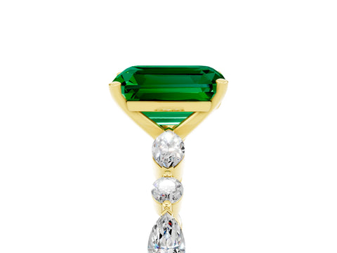 Yellow gold Emerald Cut Emerald Solitaire with Side Stones on a Pavé Band and Four-Prong Setting_5