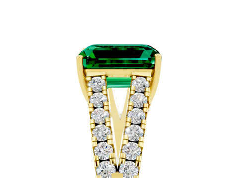 Yellow gold Emerald Cut Emerald Split Shank Pavé Engagement Ring with Four-Prong Setting_17