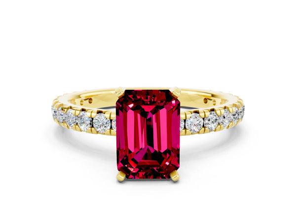 Yellow gold Emerald Cut Garnet Pavé Solitaire Ring with Round Band and Prong Setting