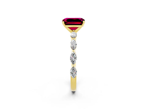 Yellow gold Emerald Cut Garnet Ring with Marquise Side Stones and Prong Setting_2
