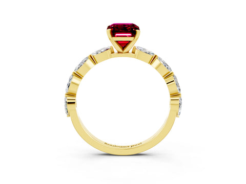 Yellow gold Emerald Cut Garnet Ring with Marquise Side Stones and Prong Setting_3