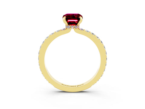Yellow gold Emerald Cut Garnet Ring with Pavé Band and Four-Prong Setting_3