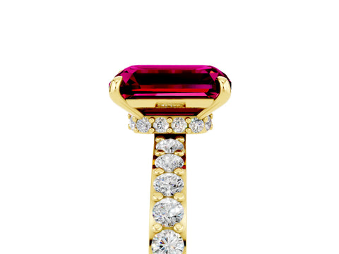 Yellow gold Emerald Cut Garnet Ring with Pavé Band and Four-Prong Setting_5