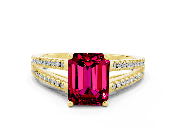 Yellow gold Emerald Cut Garnet Solitaire Engagement Ring with Split Shank Pavé Band