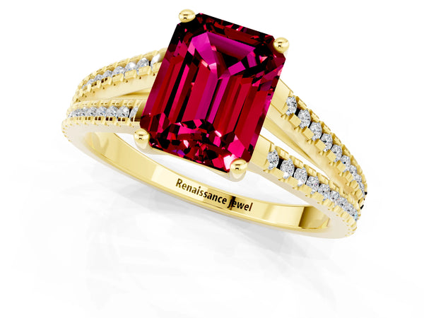 Yellow gold Emerald Cut Garnet Solitaire Engagement Ring with Split Shank Pavé Band