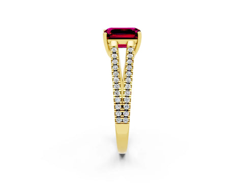 Yellow gold Emerald Cut Garnet Solitaire Engagement Ring with Split Shank Pavé Band_2