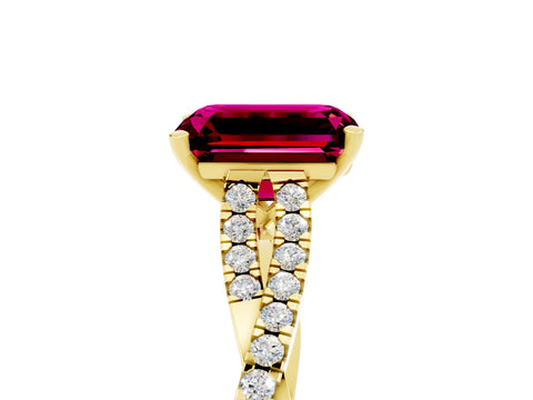 Yellow gold Emerald Cut Garnet Solitaire Engagement Ring with Twisted Pavé Band and Four-Prong Setting_5