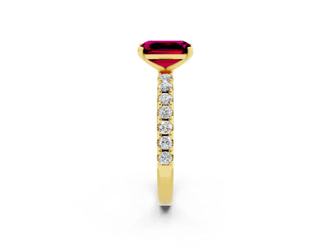 Yellow gold Emerald Cut Garnet Solitaire Pavé Band with Four-Prong Setting_2