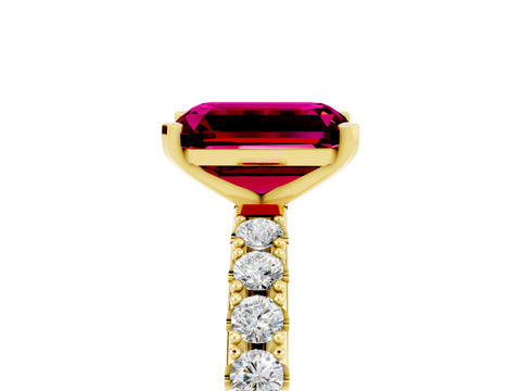 Yellow gold Emerald Cut Garnet Solitaire Pavé Band with Four-Prong Setting_5