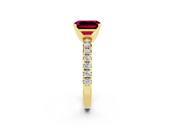 Yellow gold Emerald Cut Garnet Solitaire Pavé Engagement Ring with Round Band and Prong Setting