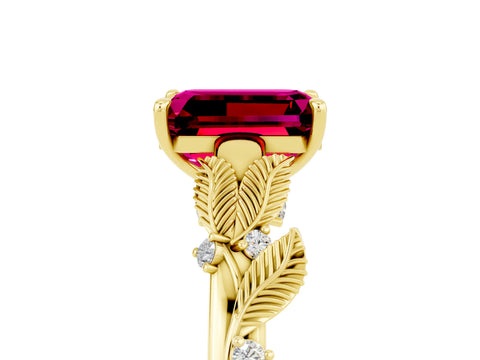 Yellow gold Emerald Cut Garnet Solitaire Ring with Leaf Motif Band and Four-Prong Setting_5