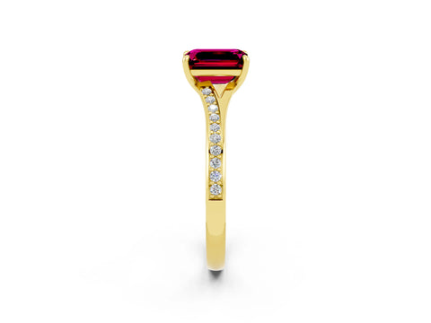Yellow gold Emerald Cut Garnet Solitaire Ring with Pavé Band and Prong Setting_38