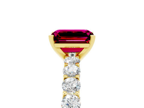 Yellow gold Emerald Cut Garnet Solitaire Ring with Shared Prong Pavé Band and Four-Prong Setting_5