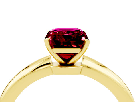 Yellow gold Emerald Cut Garnet Solitaire Ring with Six-Prong Setting and Classic Band_4