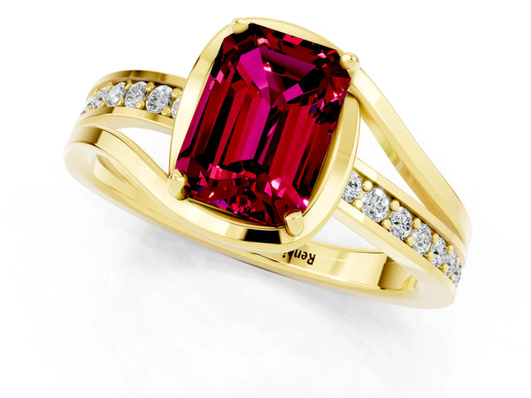 Yellow gold Emerald Cut Garnet Solitaire Ring with Split Shank and Prong Setting
