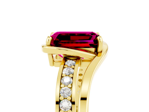 Yellow gold Emerald Cut Garnet Solitaire Ring with Split Shank and Prong Setting_5